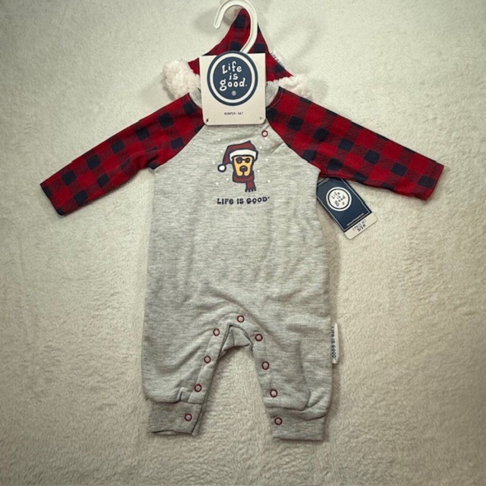 Life is Good NWT Gray & Buffalo Plaid Christmas Romper & Hat- Size 0-3 Months